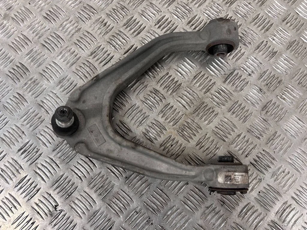Front lower control arm/wishbone 06700041850