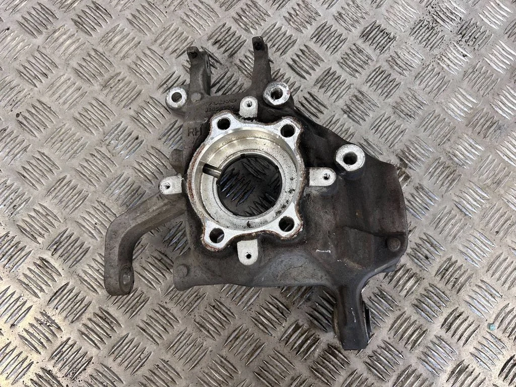 Rear wheel hub 31658320