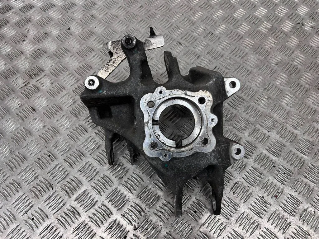 Rear wheel hub 102741100D