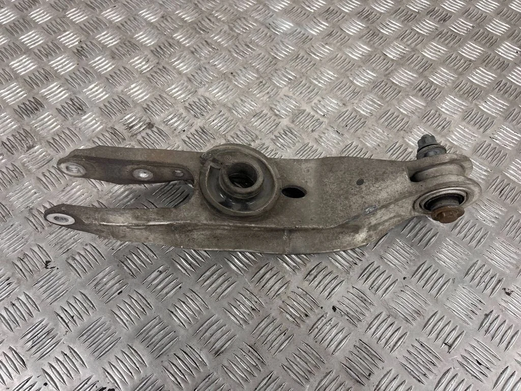 Tagumine ülemine õõtshoob 80A505311A