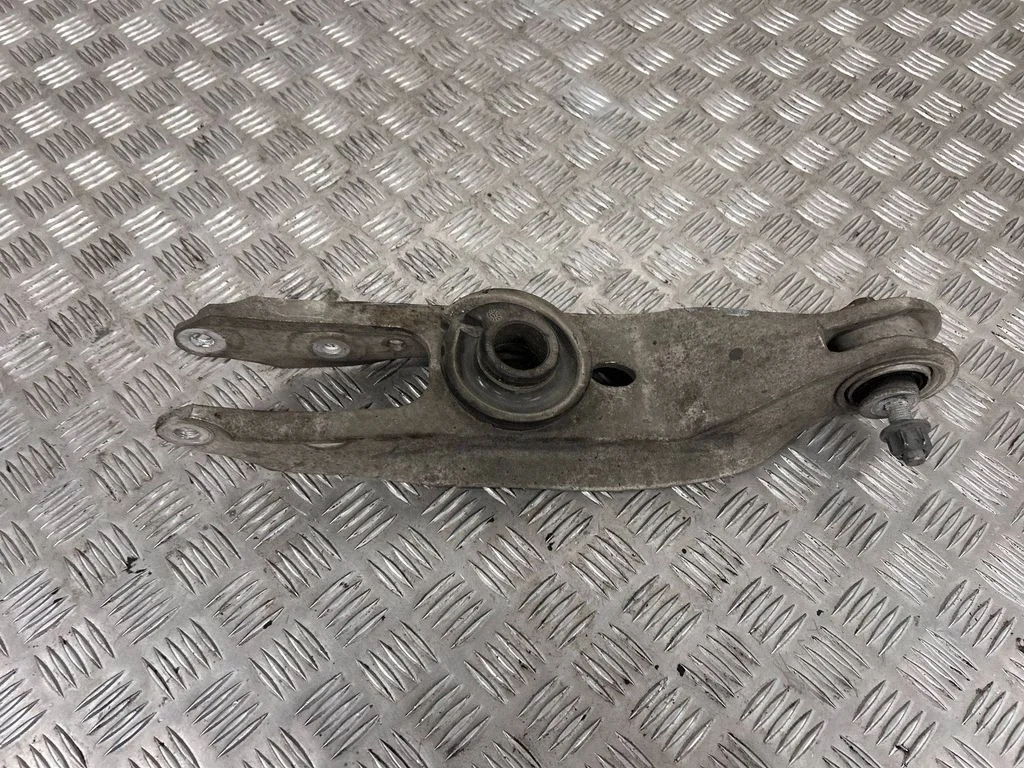 Tagumine ülemine õõtshoob 80A505311A