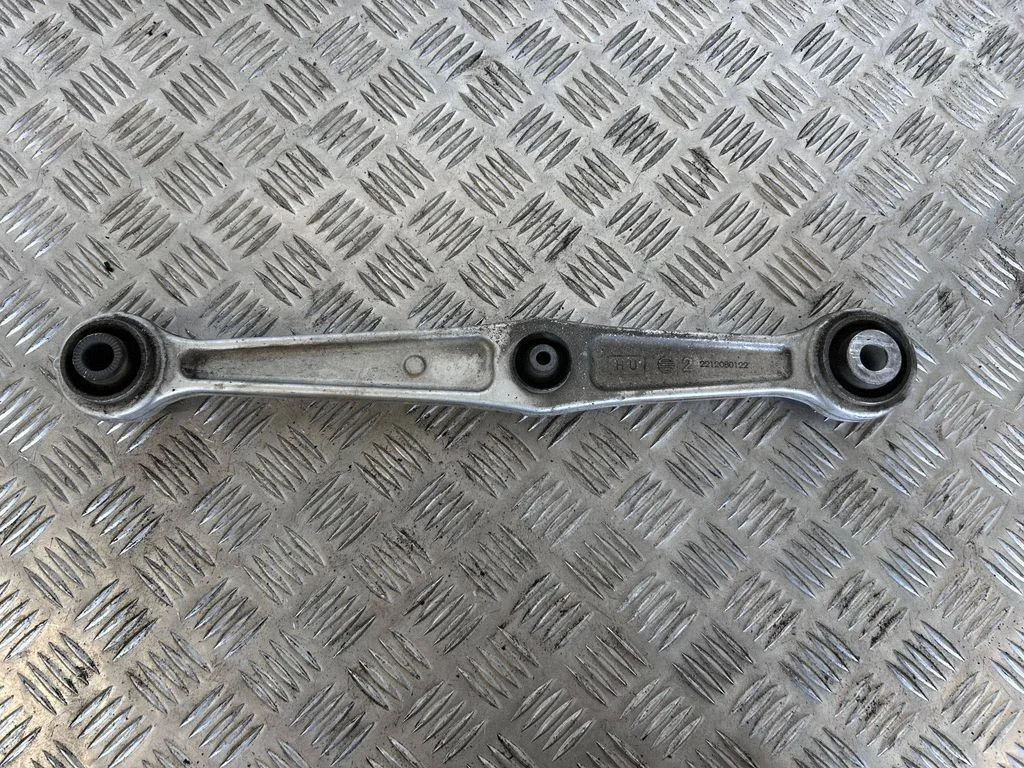 Rear upper control arm/wishbone