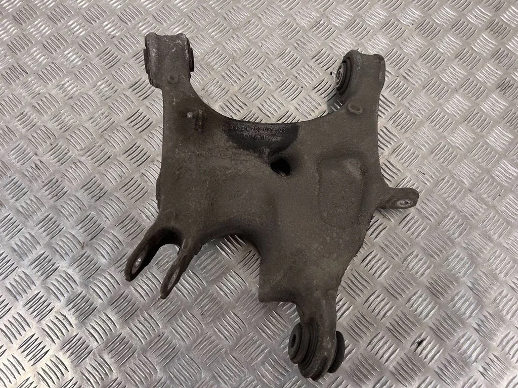 Rear upper control arm/wishbone 6780071