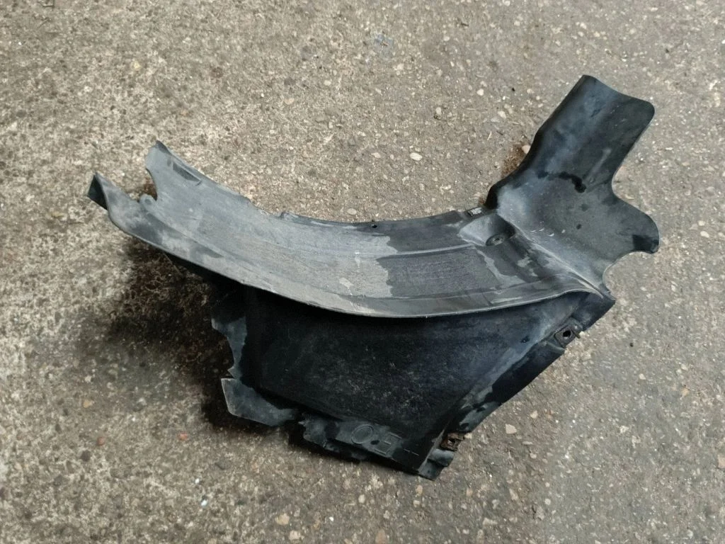 Front wheel arch liner splash guards 4G0853887B