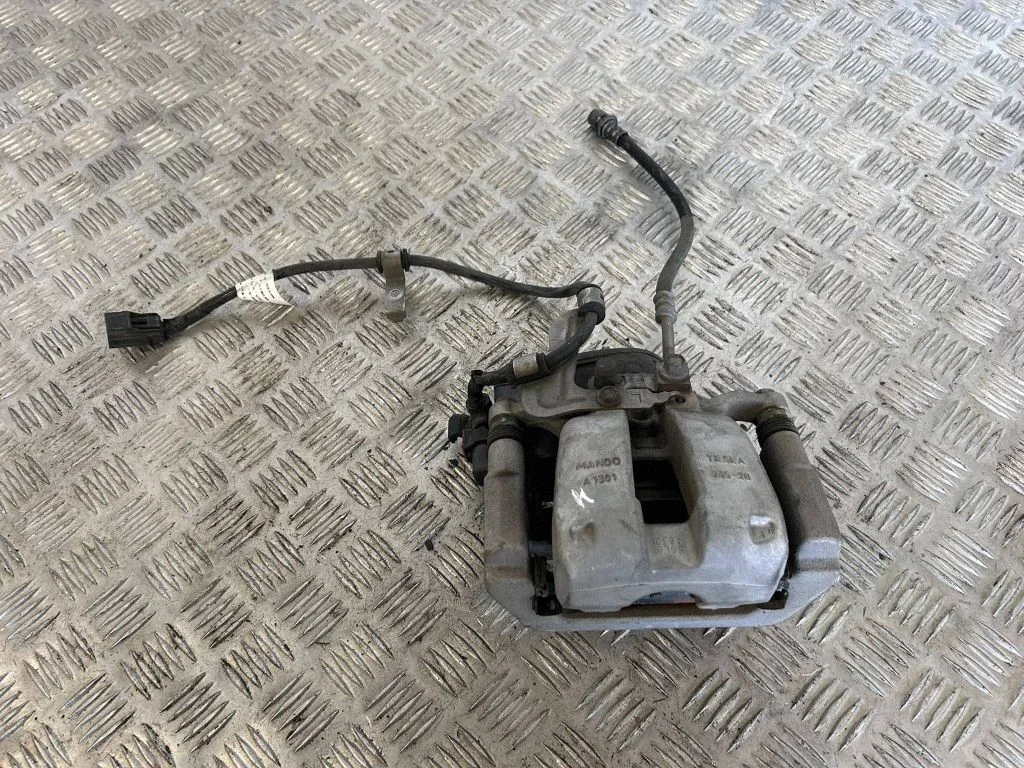 Tagumine pidurisadul 104462300H