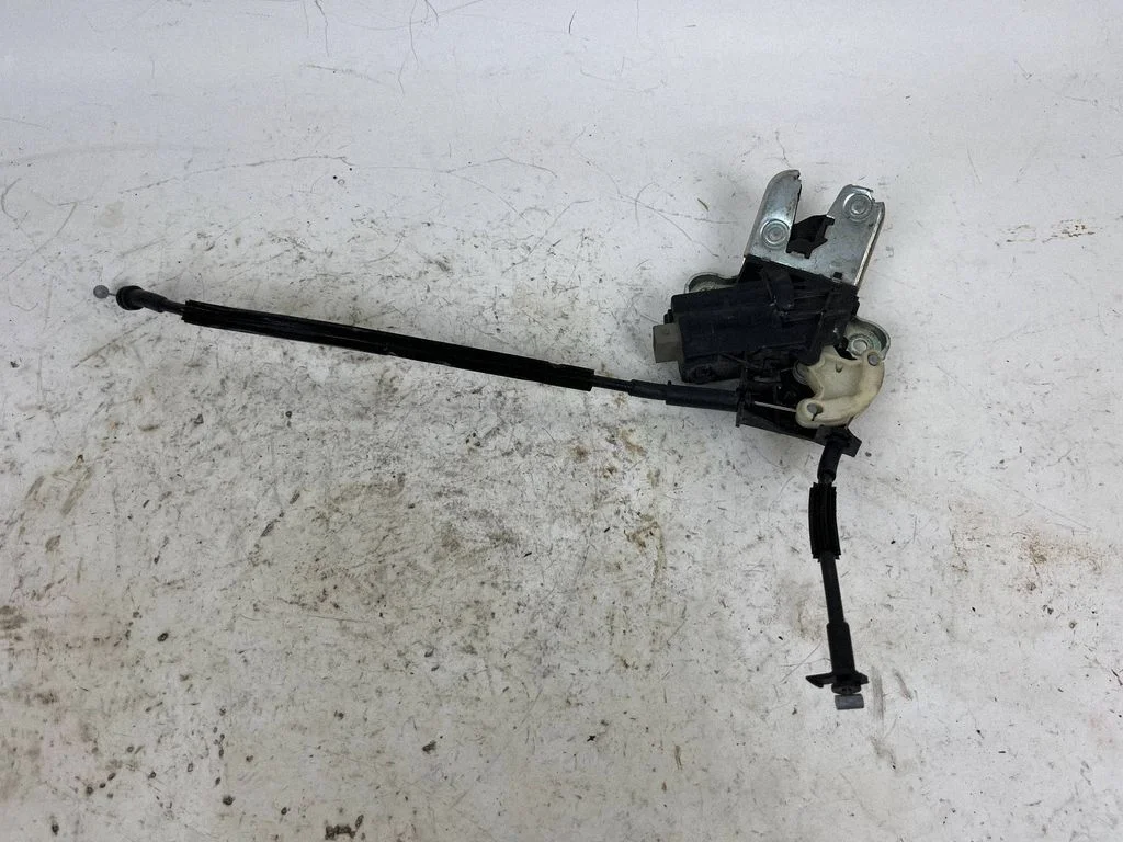 Tailgate/trunk/boot lock/catch/latch 4F5827505D