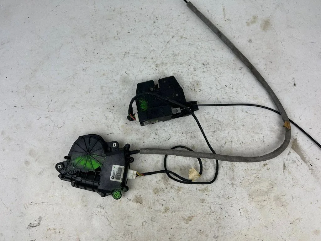 Tailgate/trunk/boot lock/catch/latch 51244868259