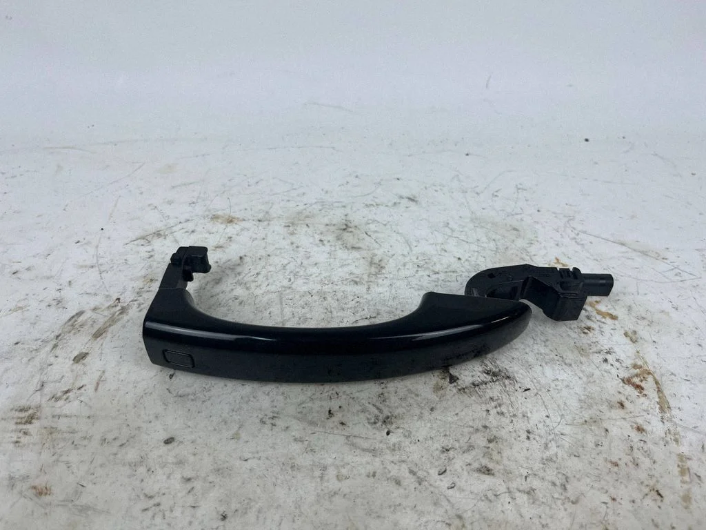 Front door exterior handle 8T0837205A