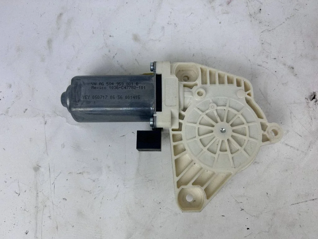 Front door window regulator motor 5Q4959801B