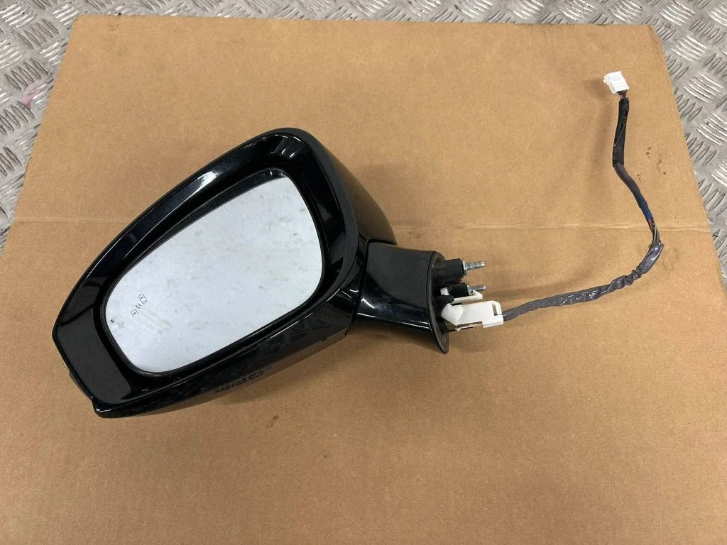 Front door electric wing mirror – left