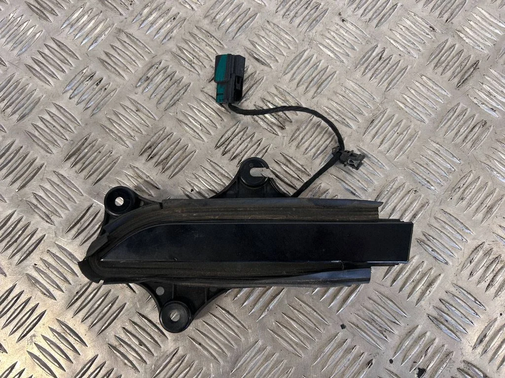 Rear door exterior handle 104515799C