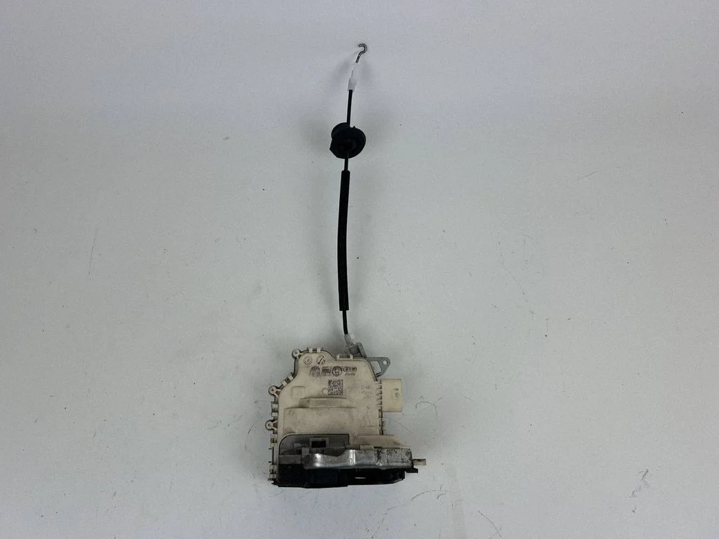 Rear door lock 8K0839016D