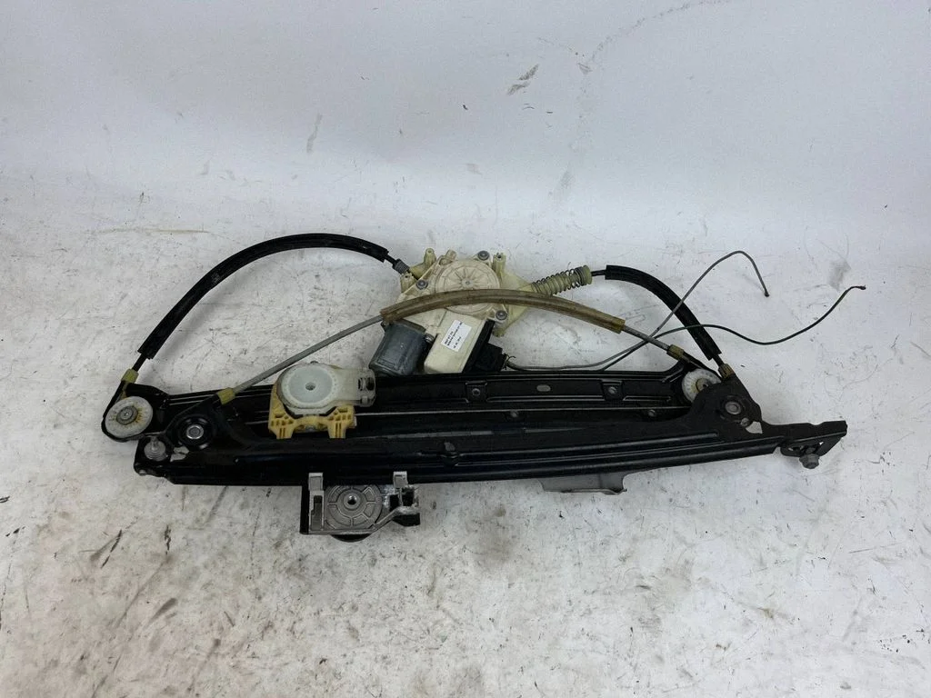 Rear door window regulator with motor 7017316