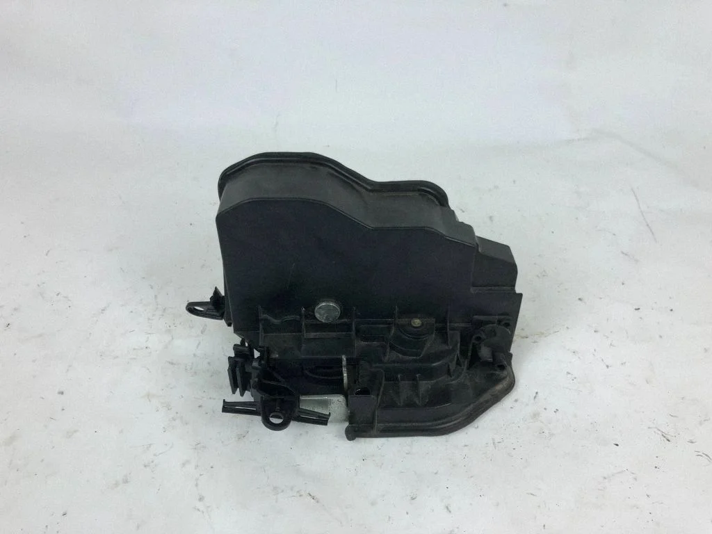 Rear door lock – BMW X3 F25 (2010-2017)