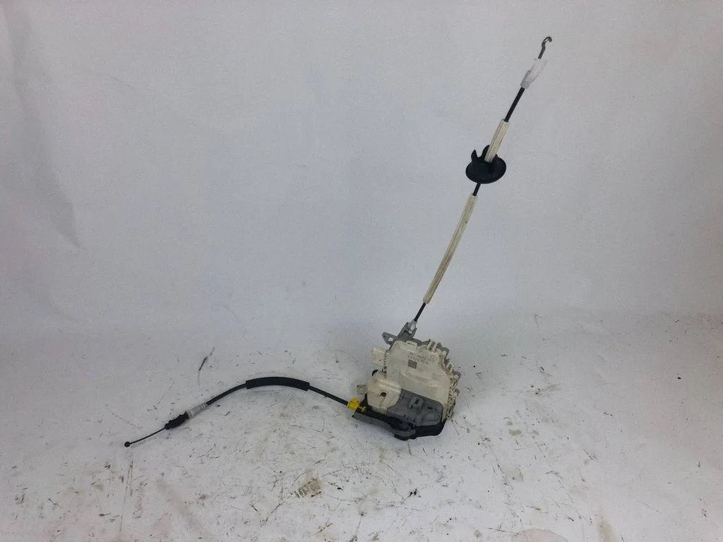 Rear door lock 8K0839015D