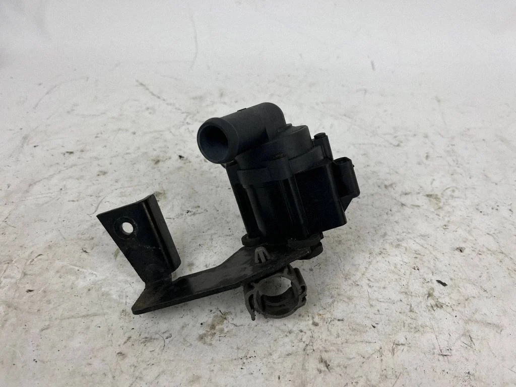 Electric auxiliary coolant/water pump 03L965561