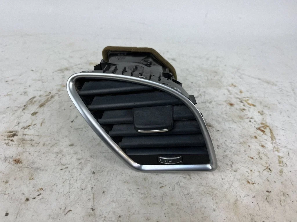 Sānu gaisa restītes 8T1820902G