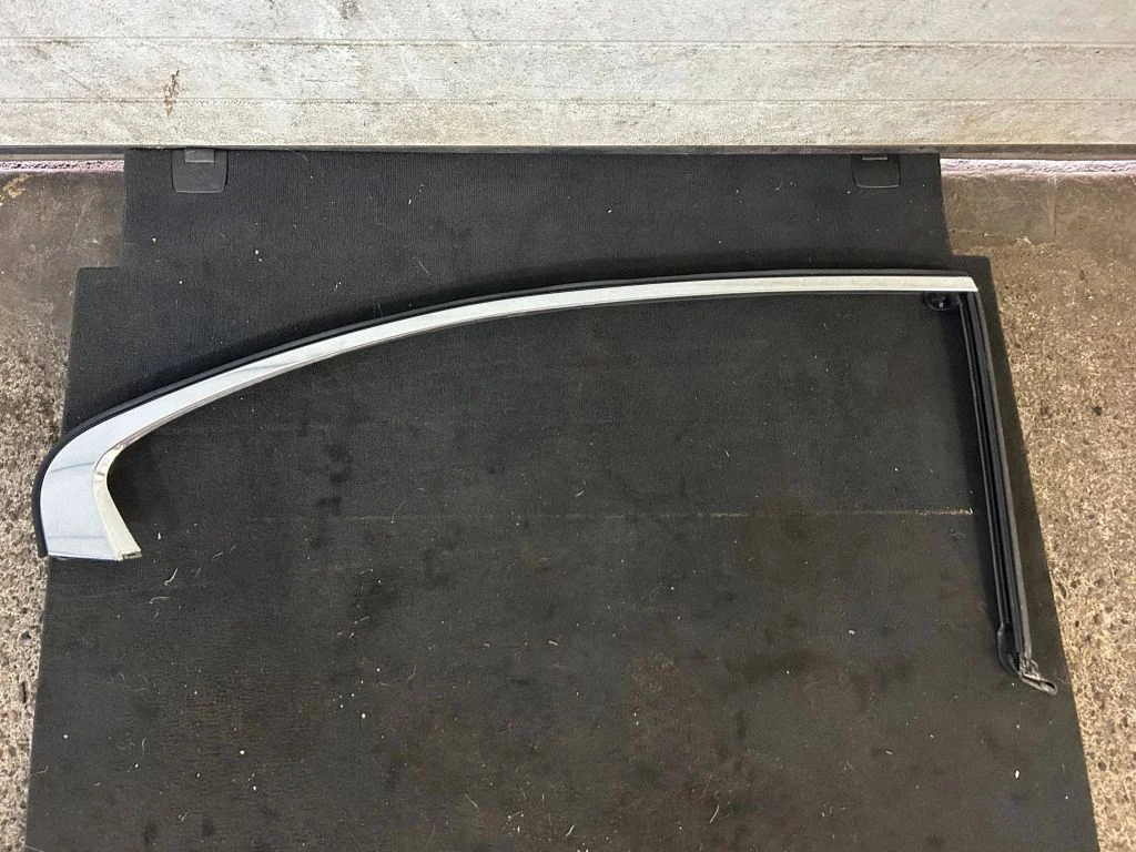 Other rear door trim element – rear right