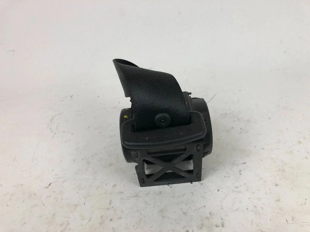 Rear seatbelt S3724330902