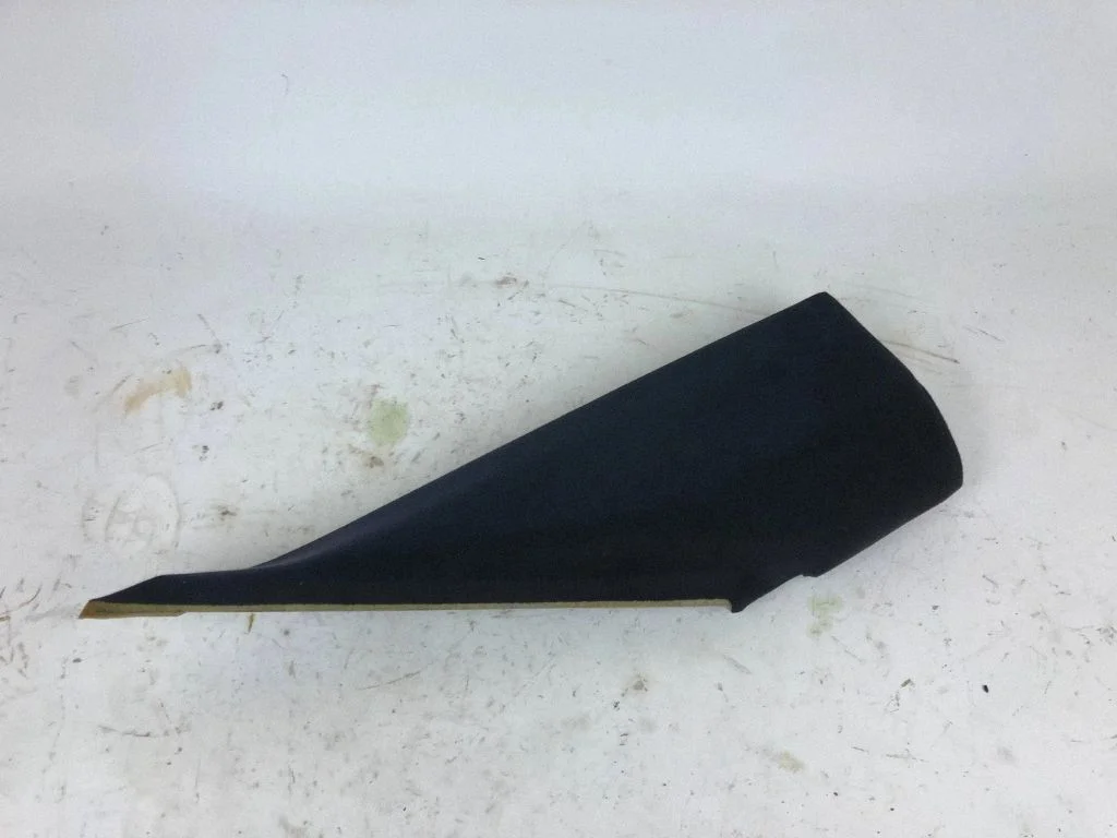 (C) pillar trim 06700174090
