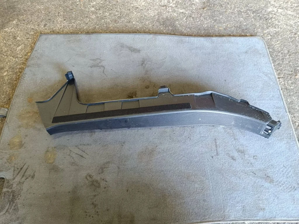 Rear sill trim cover 6255162010