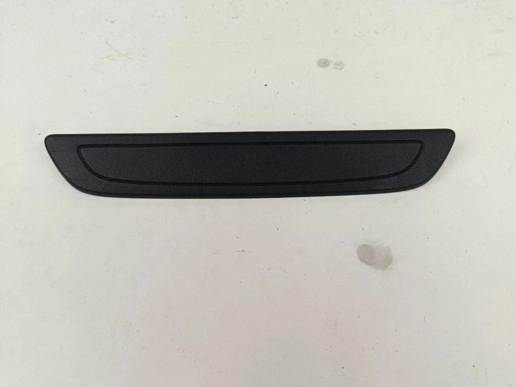 Rear sill trim cover 6791562010