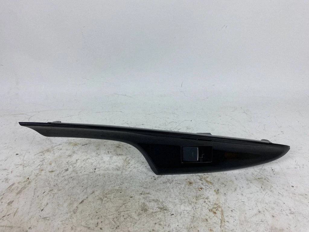Electric window control switch 74280-62010