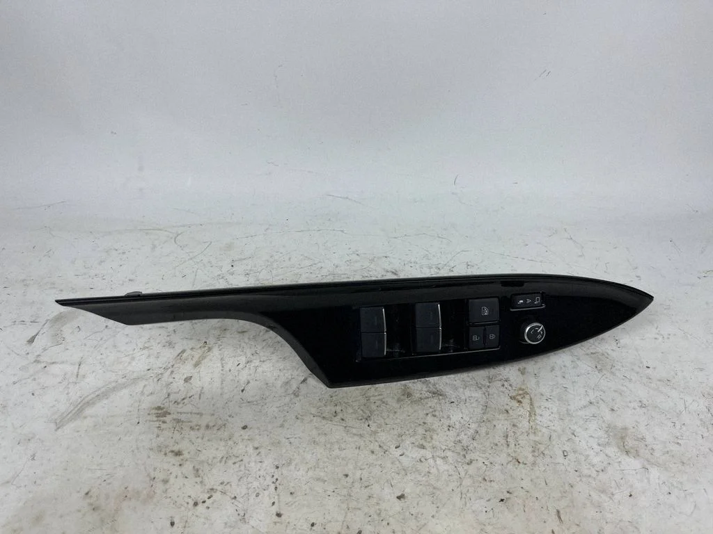 Electric window control switch 8404030320
