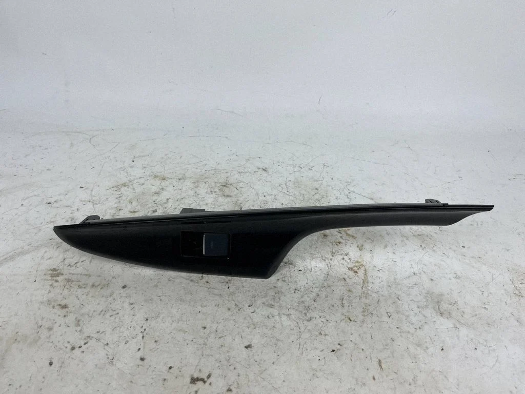 Electric window control switch 7427062010