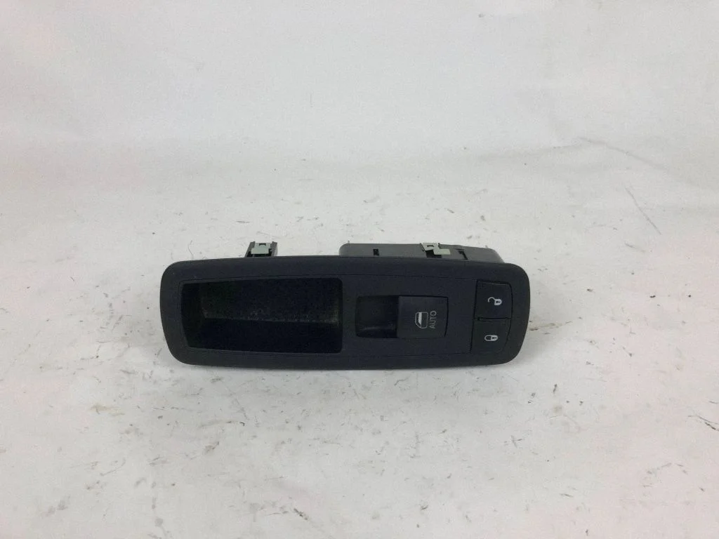 Electric window control switch 68290692AB