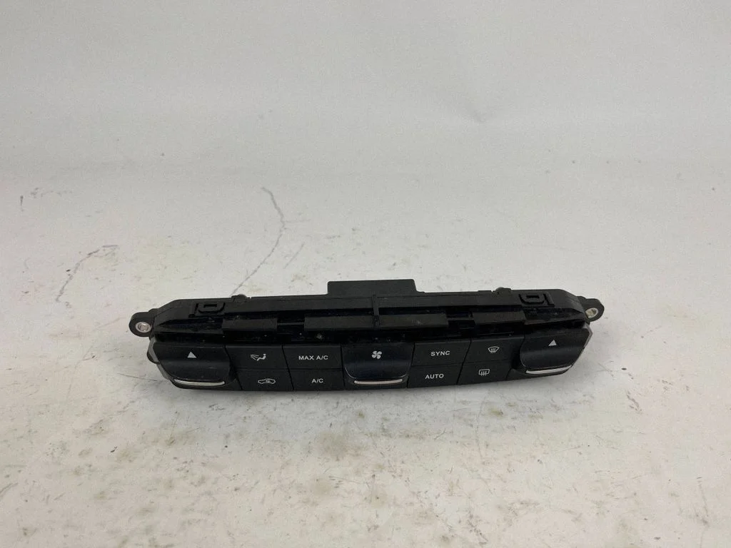 Climate control unit – Maserati Levante (2017-)