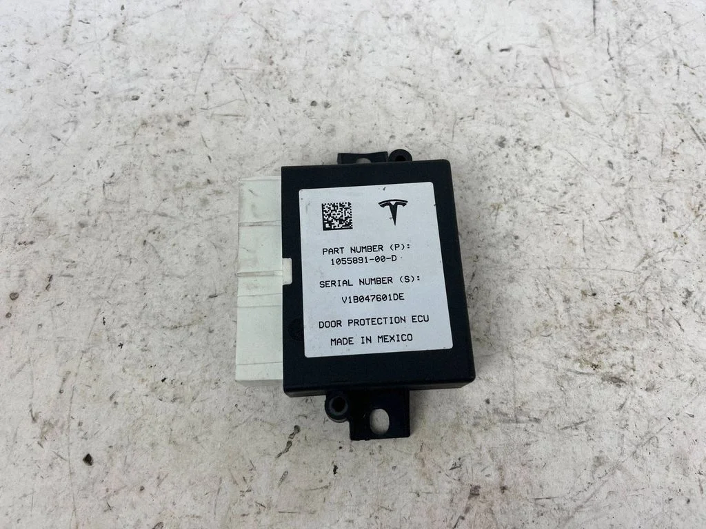 Door control unit/module 105589100D