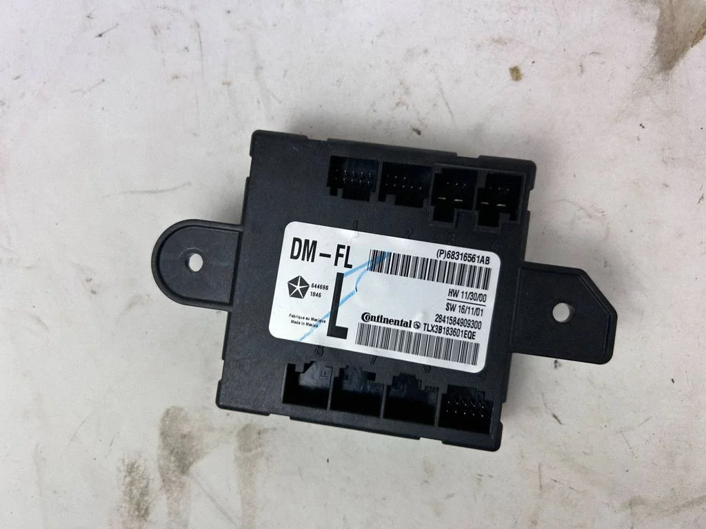 Door control unit/module 68316561AB