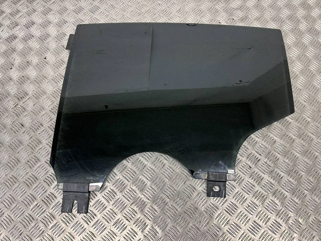 Rear door window glass – Tesla Model S (2012-)
