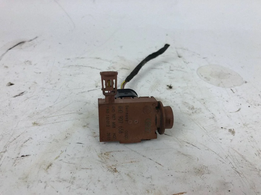 Sensor 4H0907658