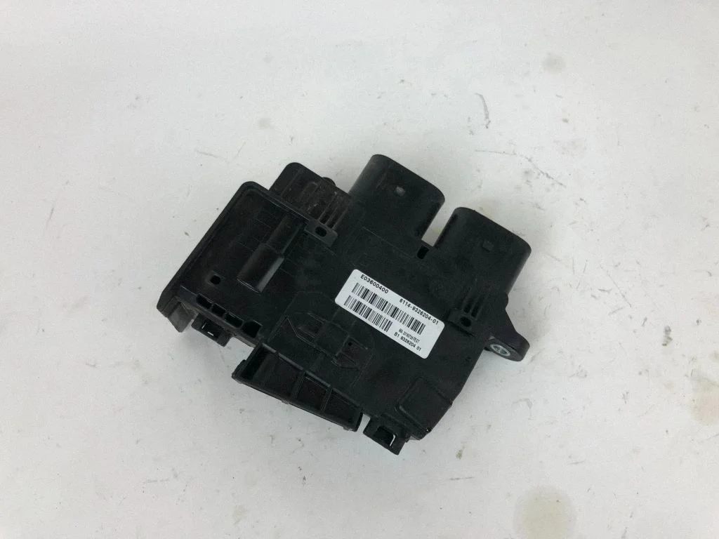 Plussjuhtmete ühendussõlm 9326204