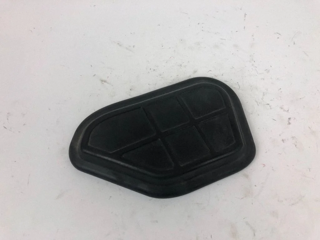 Other engine bay part 8K0803593