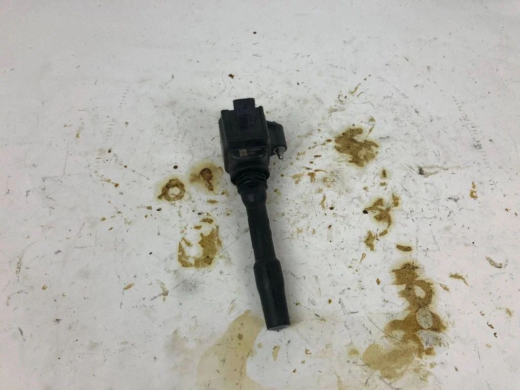 High voltage ignition coil 8643360