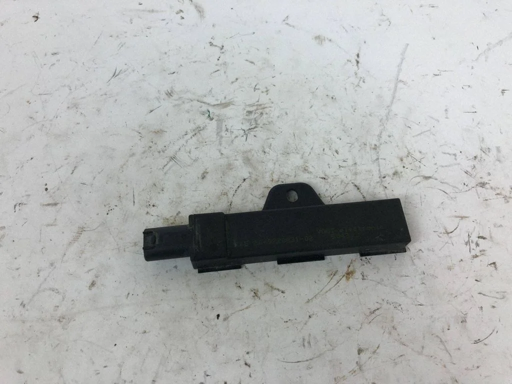 Interior comfort aerial antenna – BMW X5 F15 (2013-2017)