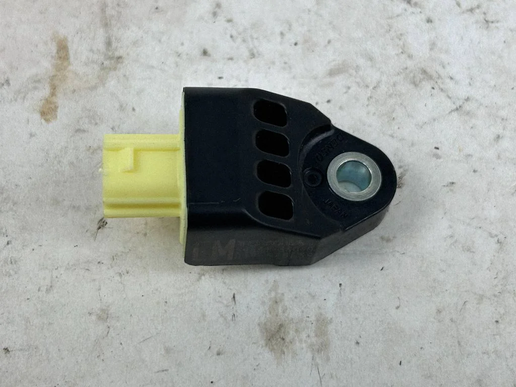 Drošības spilvenu trieciena sensors 8983133040
