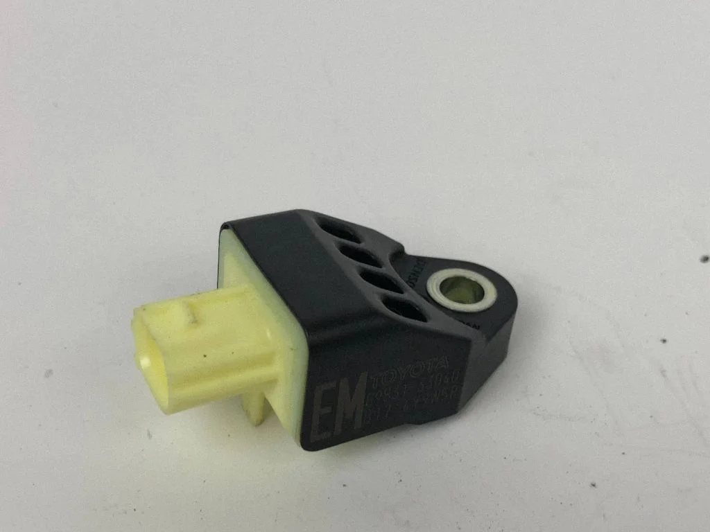 Airbag deployment crash/impact sensor 8983133040