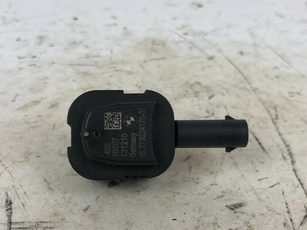 Airbag deployment crash/impact sensor 9224178