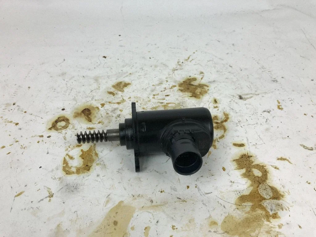 other engine part 8652786