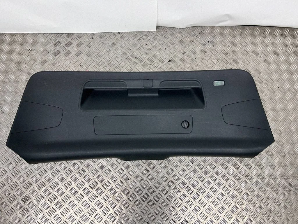 Tailgate trim – Audi Q5 SQ5 FY (2017-2025)