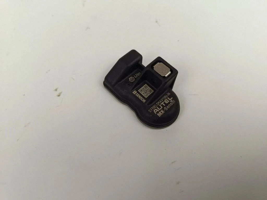 Tire pressure sensor 562-3525