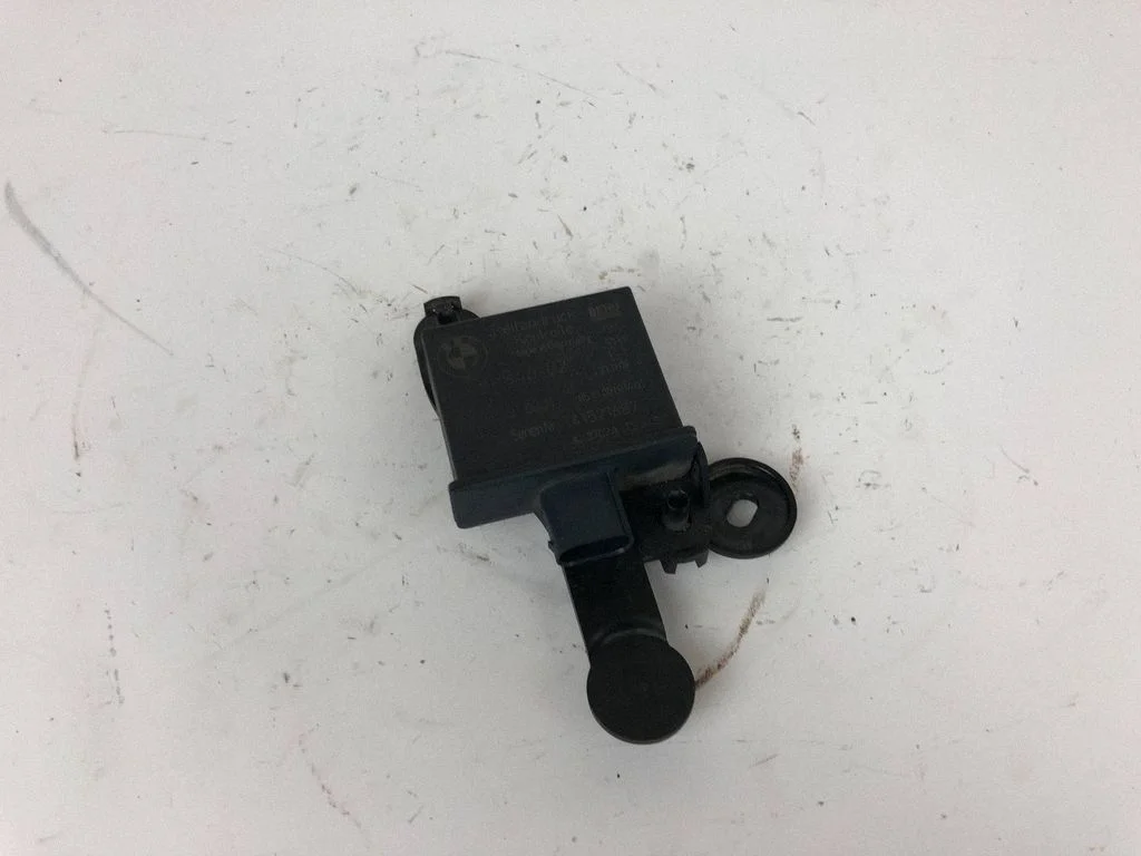 Tire pressure sensor 6781846