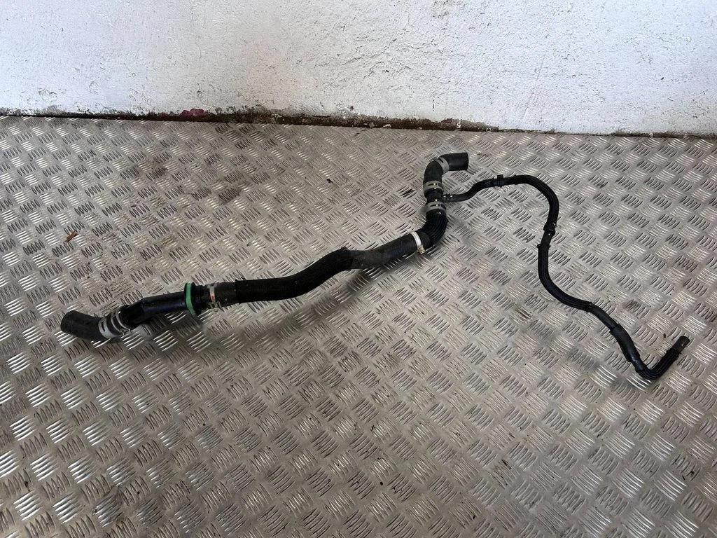 Elektromobilio variklio aušinimo žarnelės/vamzdeliai