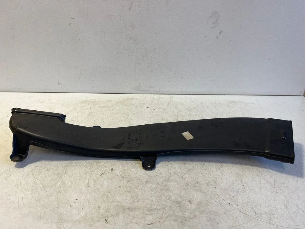 Cabin air duct channel – Volvo V60 (2018-)