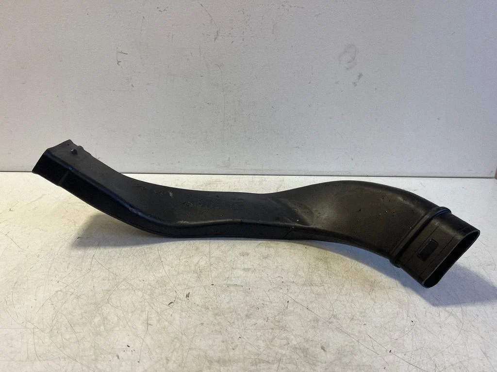 Cabin air duct channel – Volvo V60 (2018-)