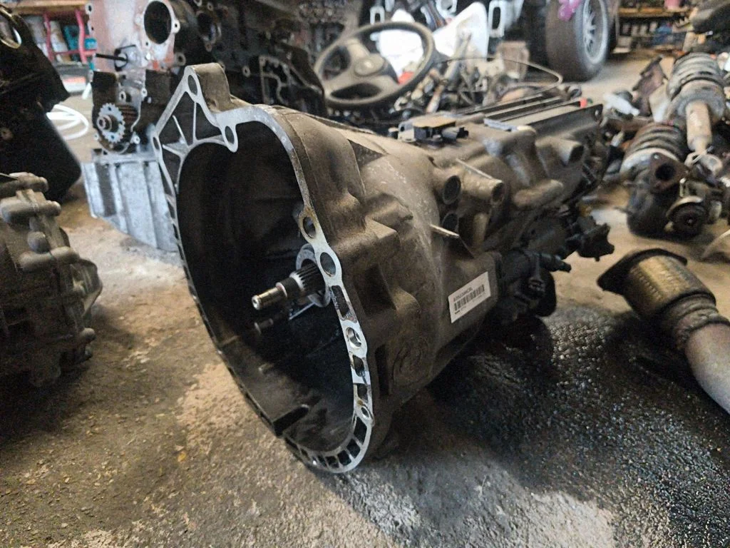 Mechaninė 6 pavarų dėžė